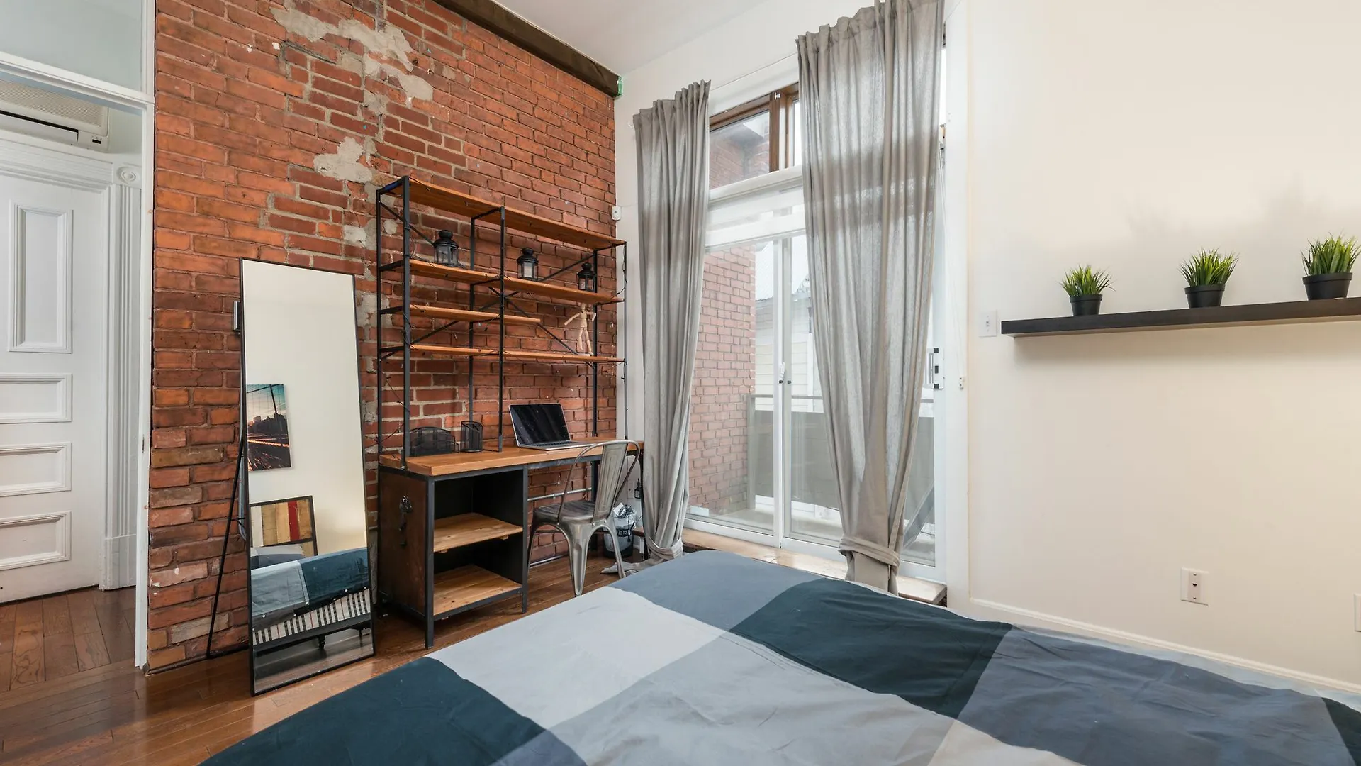 Central 3Br Apartment In Plateau/Downtown Montreal 0*,  Canada